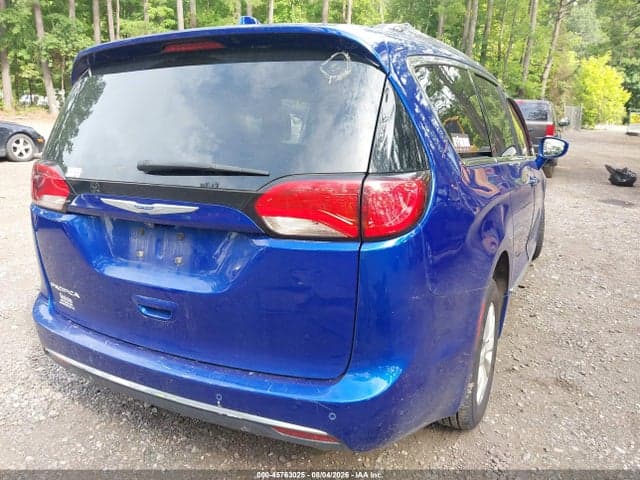 2019 CHRYSLER PACIFICA TOURING L 4