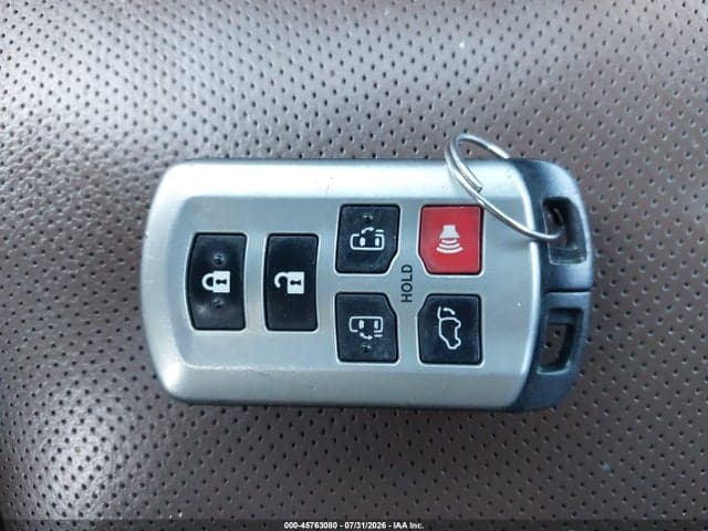 2019 TOYOTA SIENNA LIMITED PREMIUM 7 PASSENGER 11