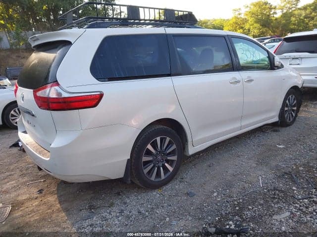 2019 TOYOTA SIENNA LIMITED PREMIUM 7 PASSENGER 4