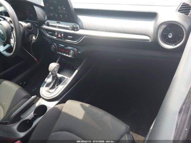 2019 KIA FORTE LXS 5
