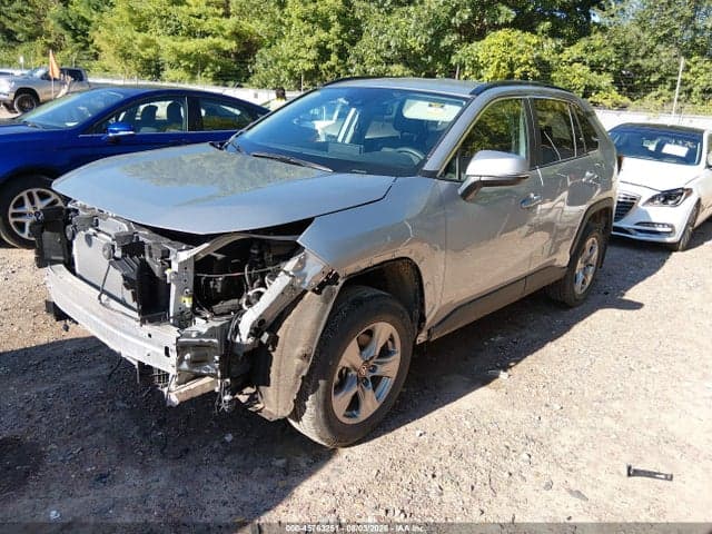 2025 TOYOTA RAV4 XLE 2