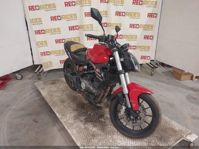 2022 BENELLI 302S 1