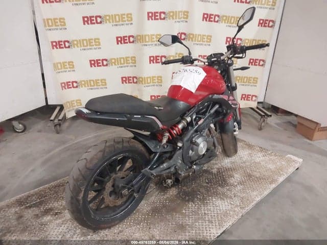 2022 BENELLI 302S 4