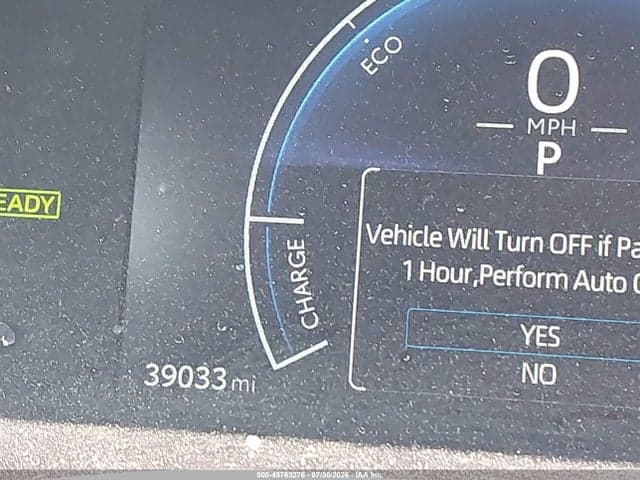 2025 TOYOTA CAMRY SE 16