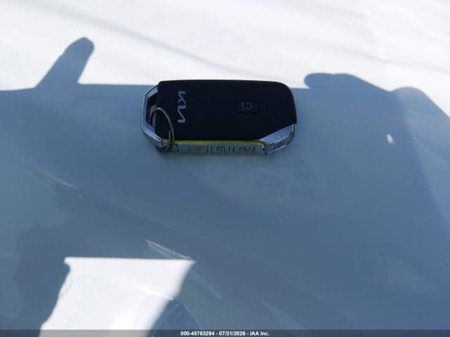 2022 KIA NIRO TOURING SE 11