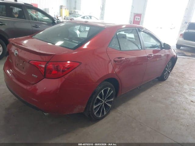 2018 TOYOTA COROLLA XSE 4