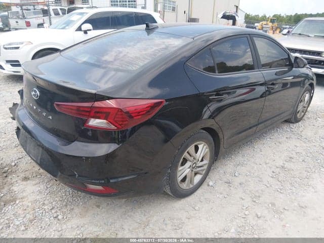 2020 HYUNDAI ELANTRA SEL 4