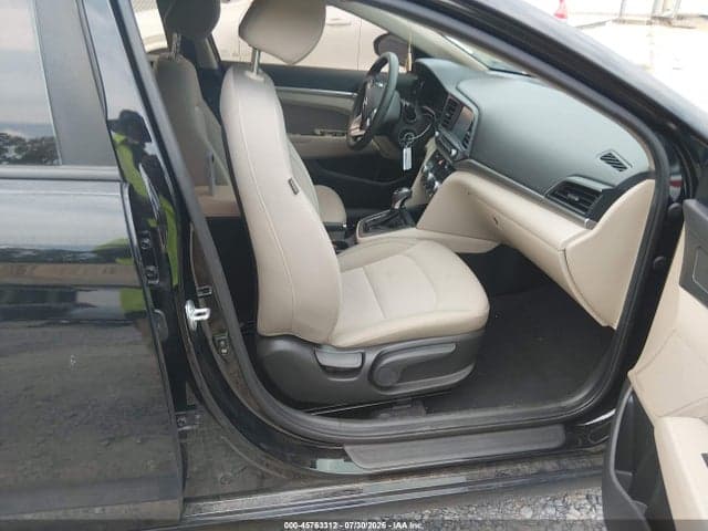 2020 HYUNDAI ELANTRA SEL 5