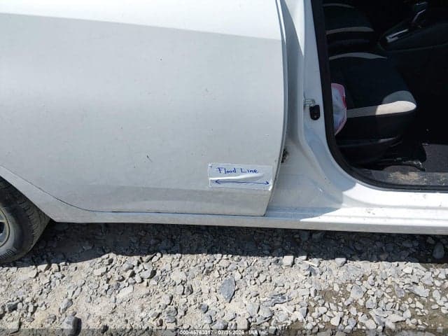 2020 NISSAN VERSA SV XTRONIC CVT 6