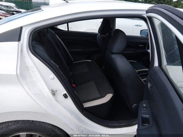 2020 NISSAN VERSA SV XTRONIC CVT 8