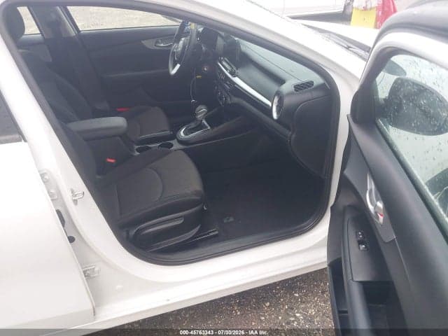 2023 KIA FORTE LXS 5