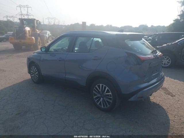 2023 NISSAN KICKS SV XTRONIC CVT 3