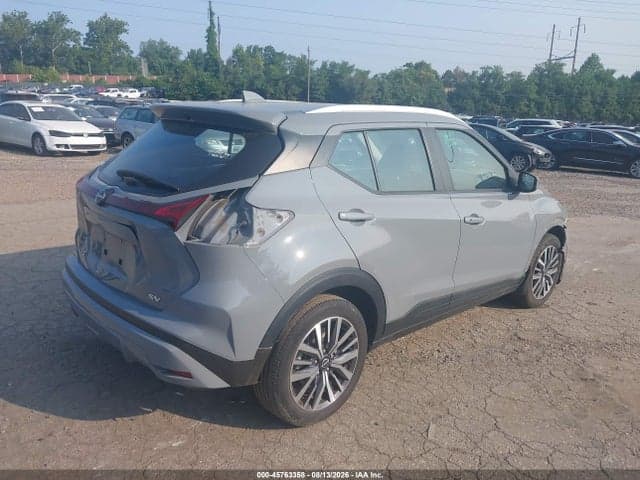 2023 NISSAN KICKS SV XTRONIC CVT 4