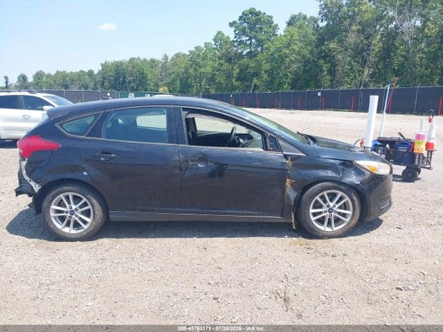 2017 FORD FOCUS SE 13