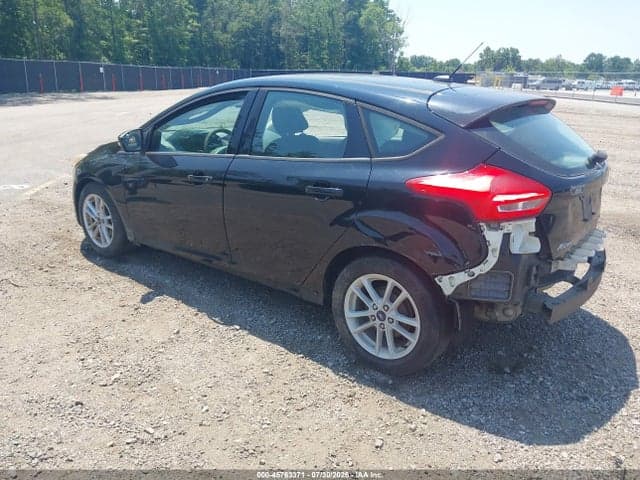 2017 FORD FOCUS SE 3