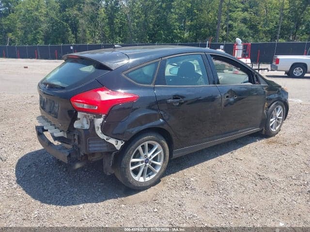 2017 FORD FOCUS SE 4