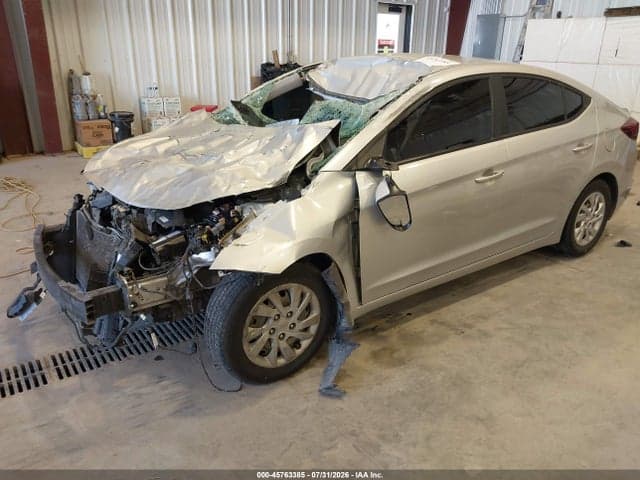 2019 HYUNDAI ELANTRA SE 2