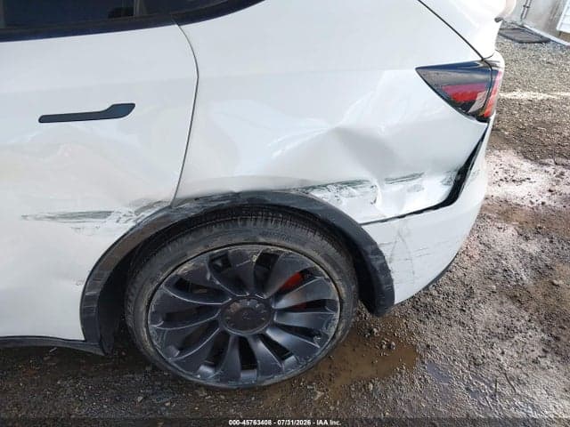 2025 TESLA MODEL Y PERFORMANCE DUAL MOTOR ALL-WHEEL DRIVE 19