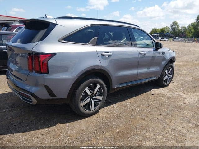 2023 KIA SORENTO S 4