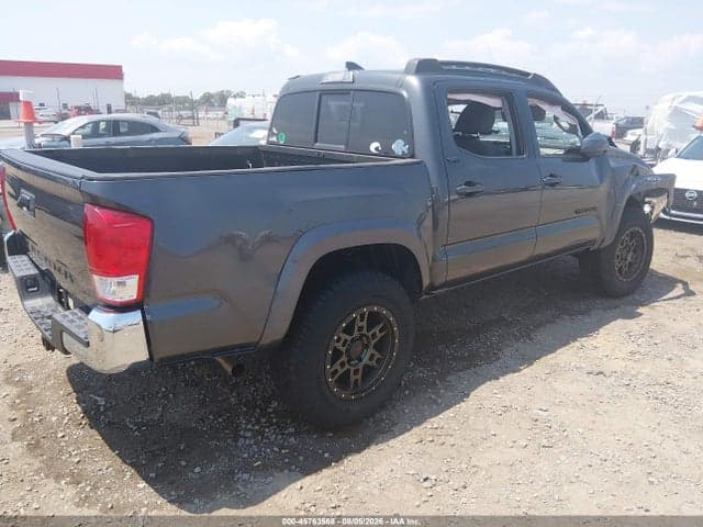 2017 TOYOTA TACOMA SR5 V6 4