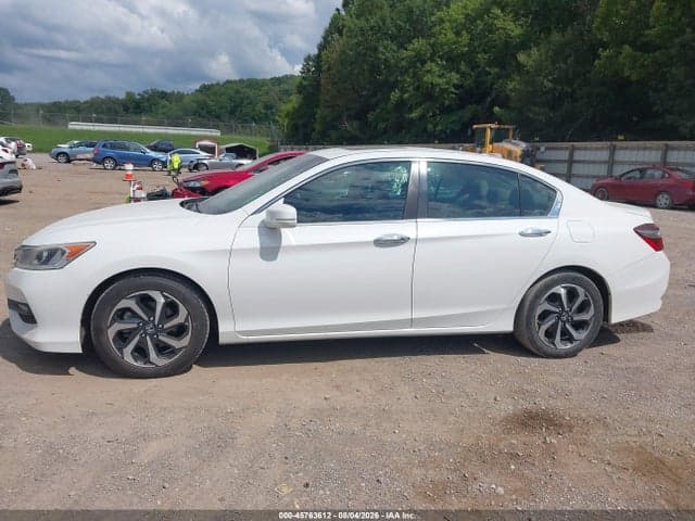 2017 HONDA ACCORD EX 14