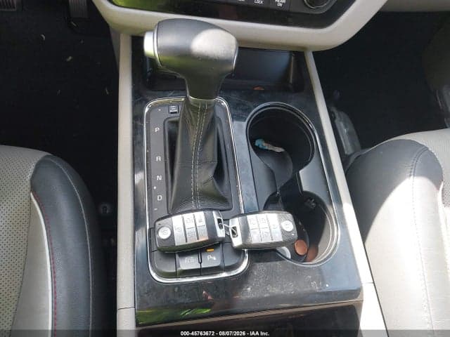 2017 KIA SEDONA EX 11