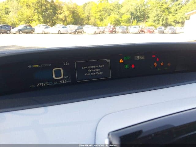 2020 TOYOTA PRIUS LE 7