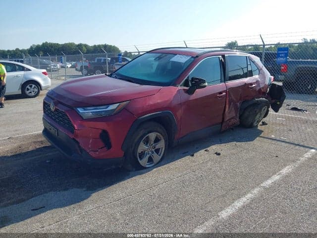 2023 TOYOTA RAV4 XLE 2