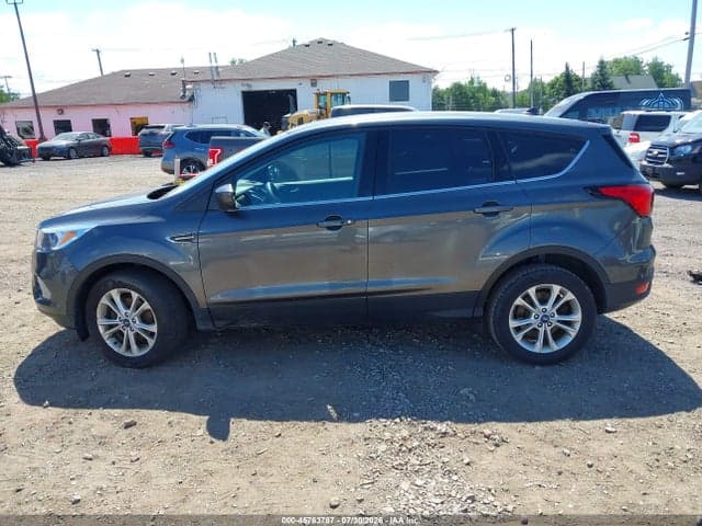 2019 FORD ESCAPE SE 15