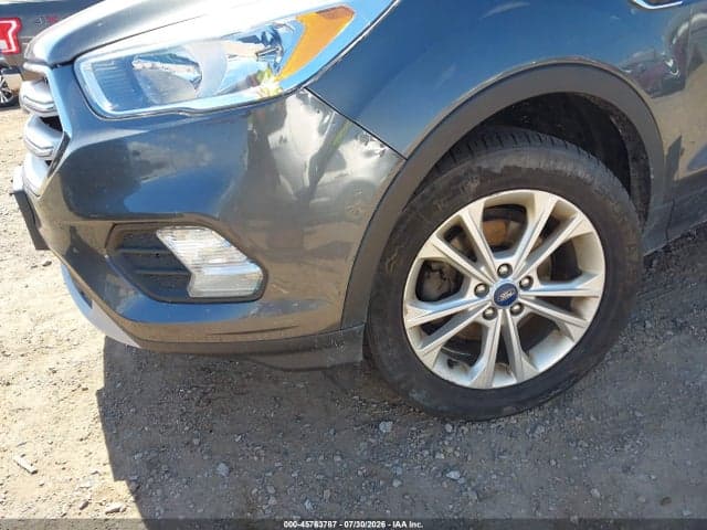 2019 FORD ESCAPE SE 18