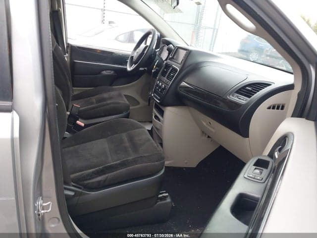 2017 DODGE GRAND CARAVAN SE 5