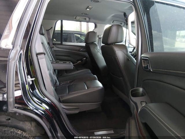 2017 GMC YUKON SLT 8