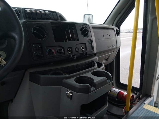 2019 FORD E-450 CUTAWAY 7
