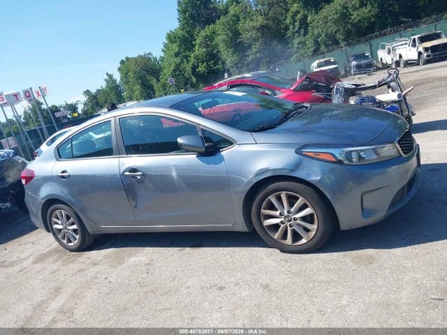 2017 KIA FORTE S 13