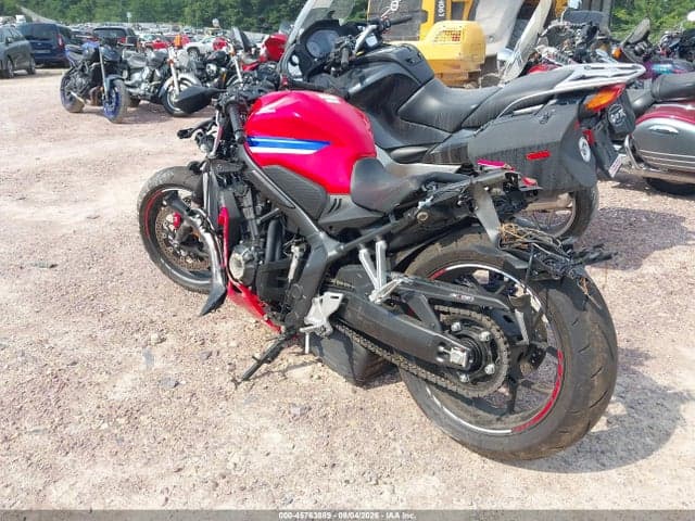 2025 HONDA CBR650 R 3