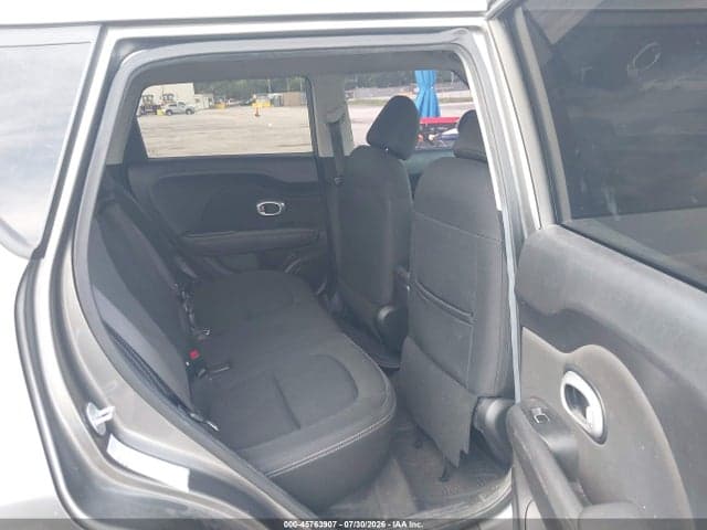 2019 KIA SOUL + 8