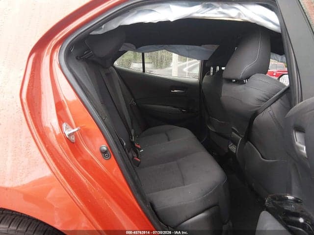 2025 TOYOTA COROLLA SE 8