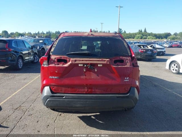 2019 TOYOTA RAV4 LE 17