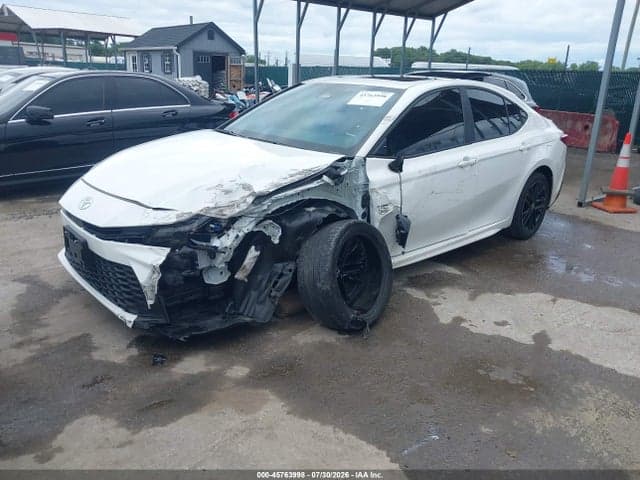2025 TOYOTA CAMRY SE 2
