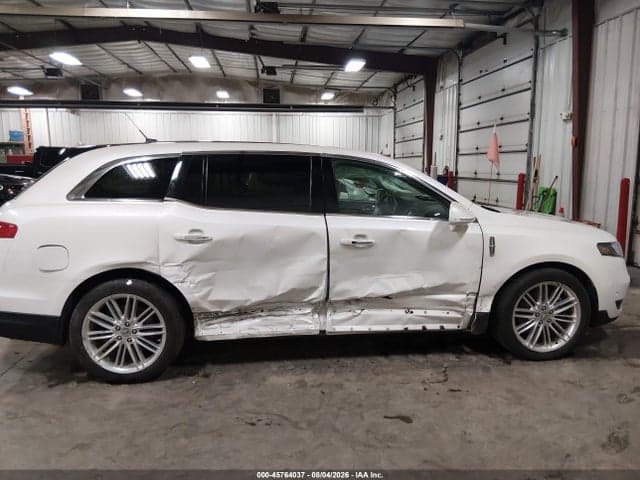 2019 LINCOLN MKT RESERVE 6