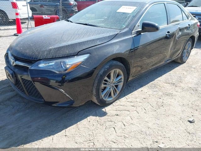 2017 TOYOTA CAMRY SE 2