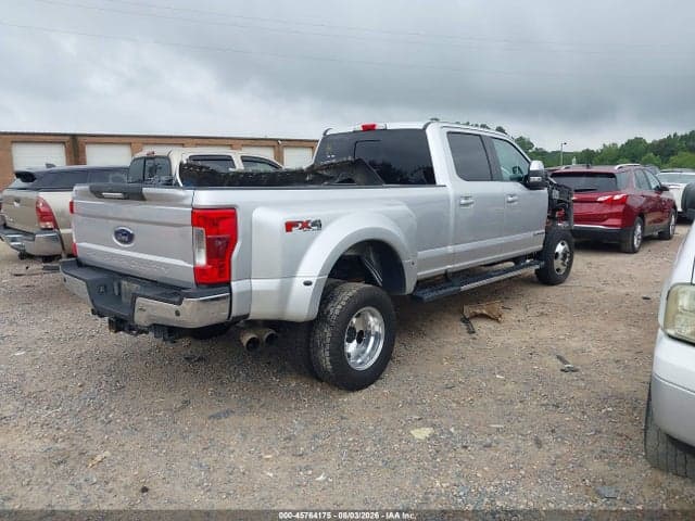 2018 FORD F-350 LARIAT 4