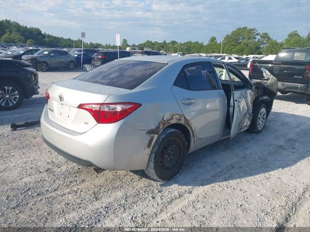 2017 TOYOTA COROLLA LE 4