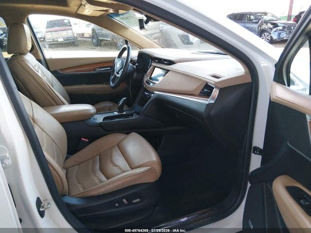 2017 CADILLAC XT5 PLATINUM 5