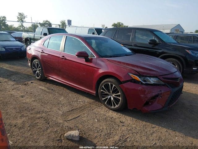 2018 TOYOTA CAMRY SE - 1