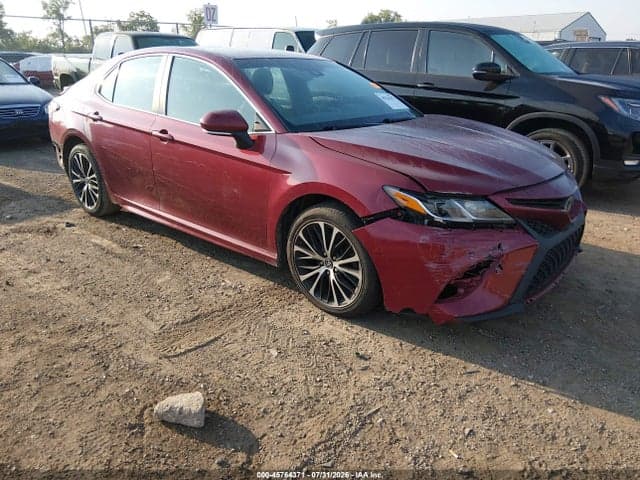 2018 TOYOTA CAMRY SE 6