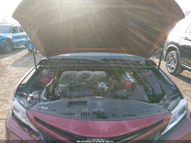2018 TOYOTA CAMRY SE 10