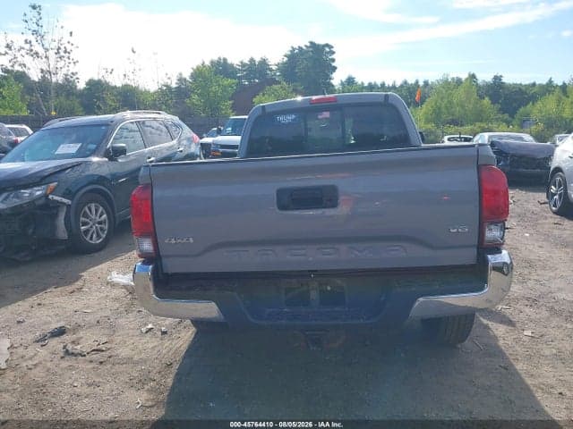 2020 TOYOTA TACOMA SR5 V6 17