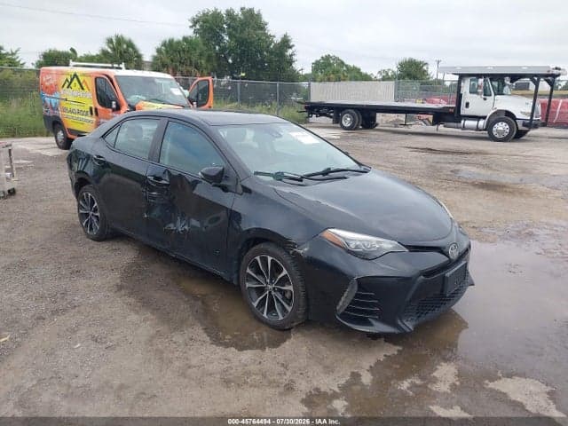 2017 TOYOTA COROLLA XSE 1