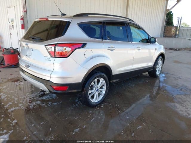 2018 FORD ESCAPE SE 4